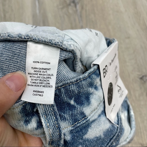 BP. Cut Off Shorts - Picture 5 of 7